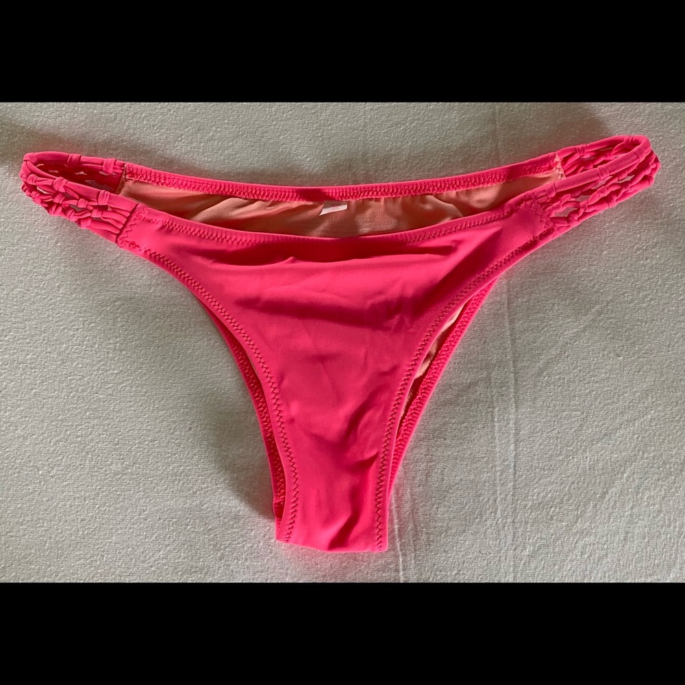 Bikini bottoms